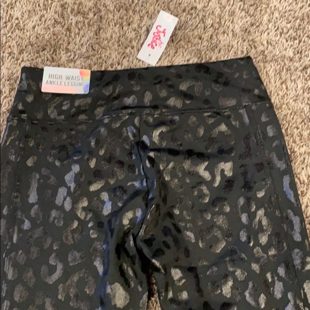 Brand new black leggings
